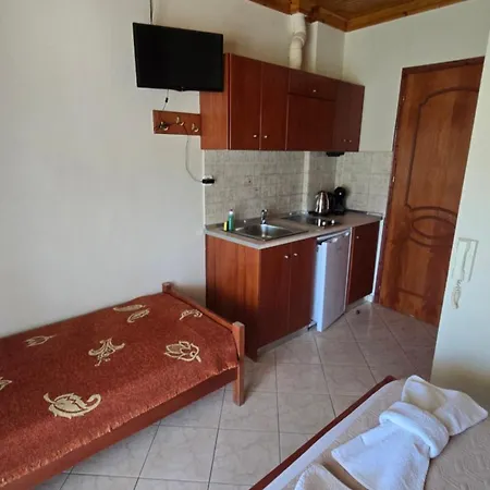 Hotel Elena