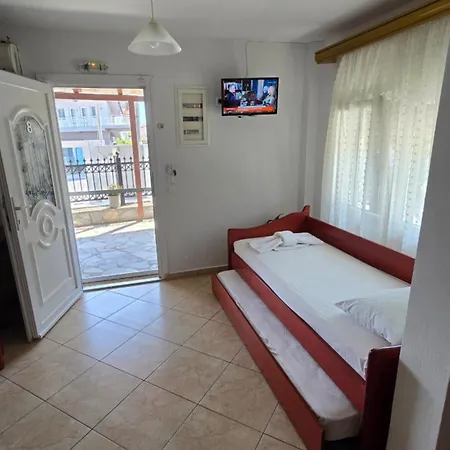 Hotel Elena Potos